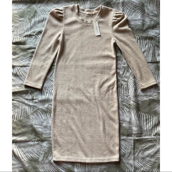 Harper Heritage Sweater Dress - Picture 3 of 7